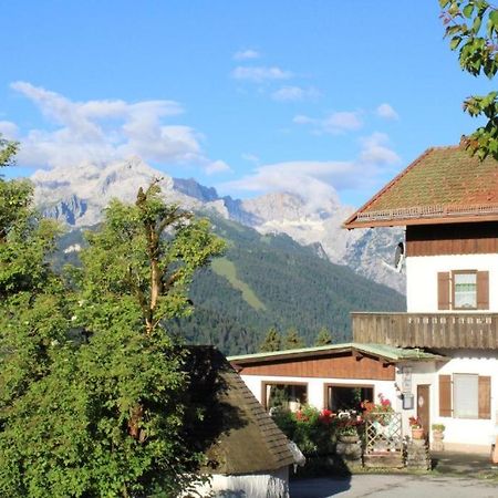 Pfeiffer Alm Am Sonnenhang Mit Blick Auf Die Zugspitze 加爾米施-帕滕基興 外观 照片